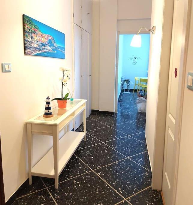 Elegante Appartamento La Spezia Centro Exterior foto